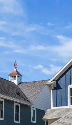 Closeup,Detail,Of,A,Row,Of,Beach,Houses